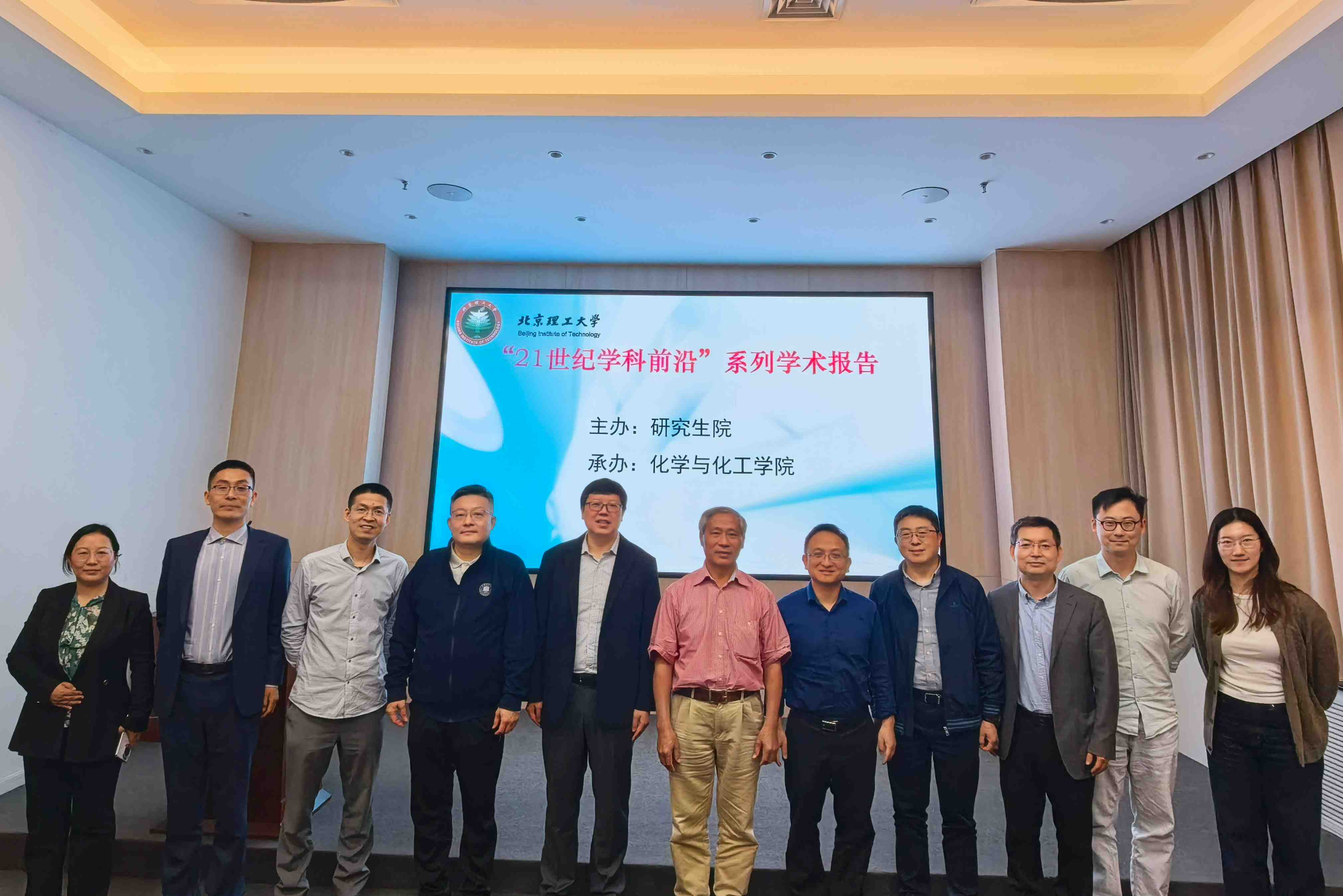 1 封面图片.jpg 1 封面图片.jpg